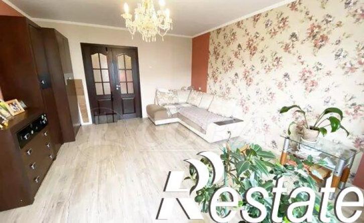4-комн квартира улица Моторостроителей, 4,  д. 4