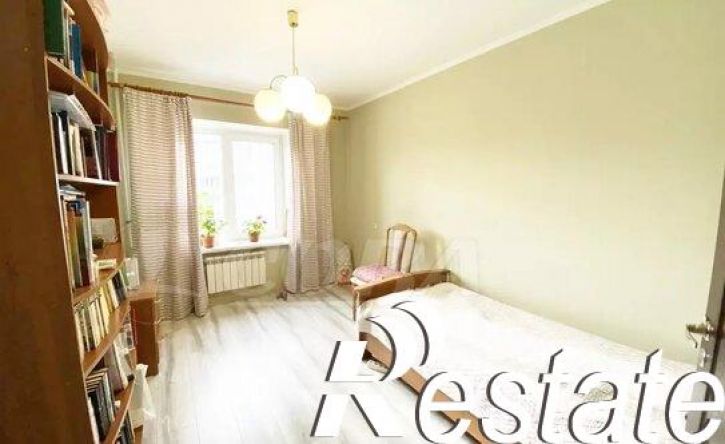 4-комн квартира улица Моторостроителей, 4,  д. 4