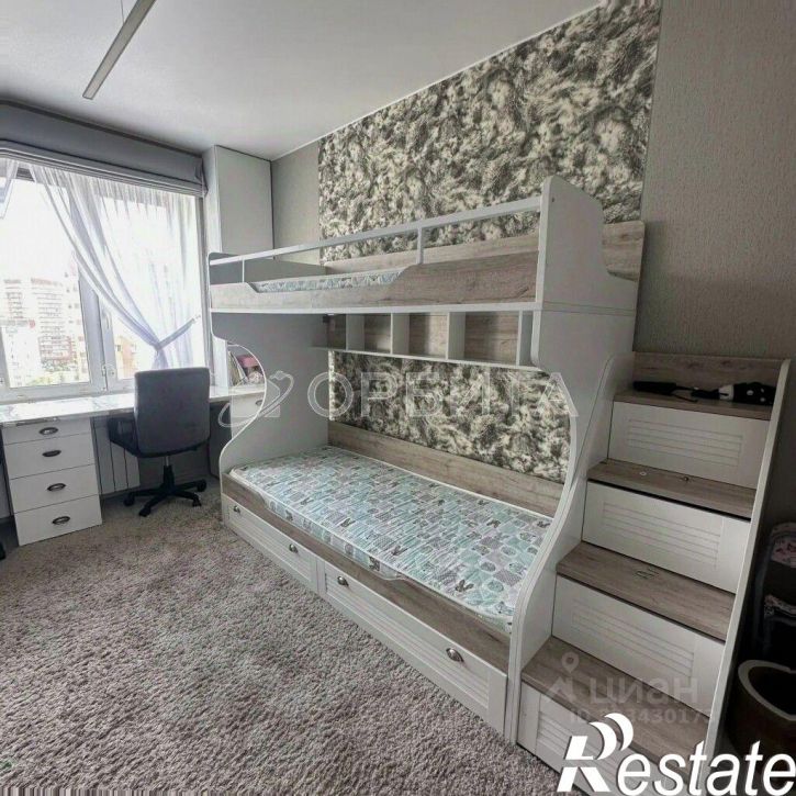 3-комн квартира улица Николая Зелинского, 24,  д. 24