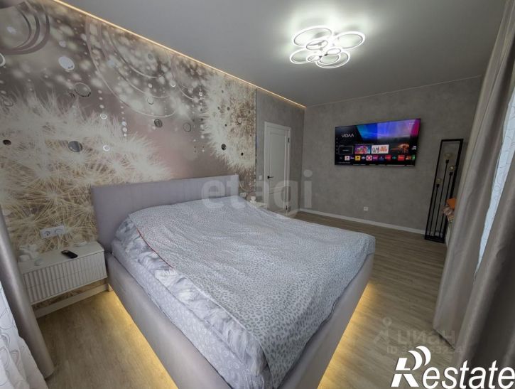 2-комн квартира улица Разведчика Кузнецова, 5/1,  д. 5/1