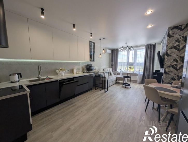 2-комн квартира улица Разведчика Кузнецова, 5/1,  д. 5/1