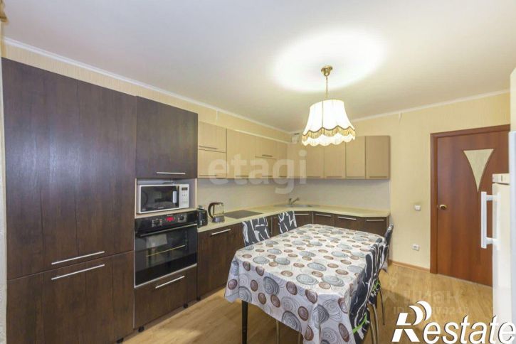 3-комн квартира улица Николая Семёнова, 27,  д. 27