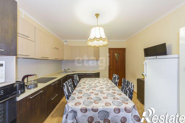 3-комн квартира улица Николая Семёнова, 27,  д. 27