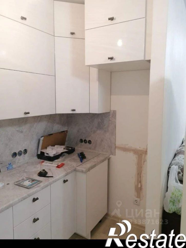 3-комн квартира улица Павла Шарова, 42,  д. 42
