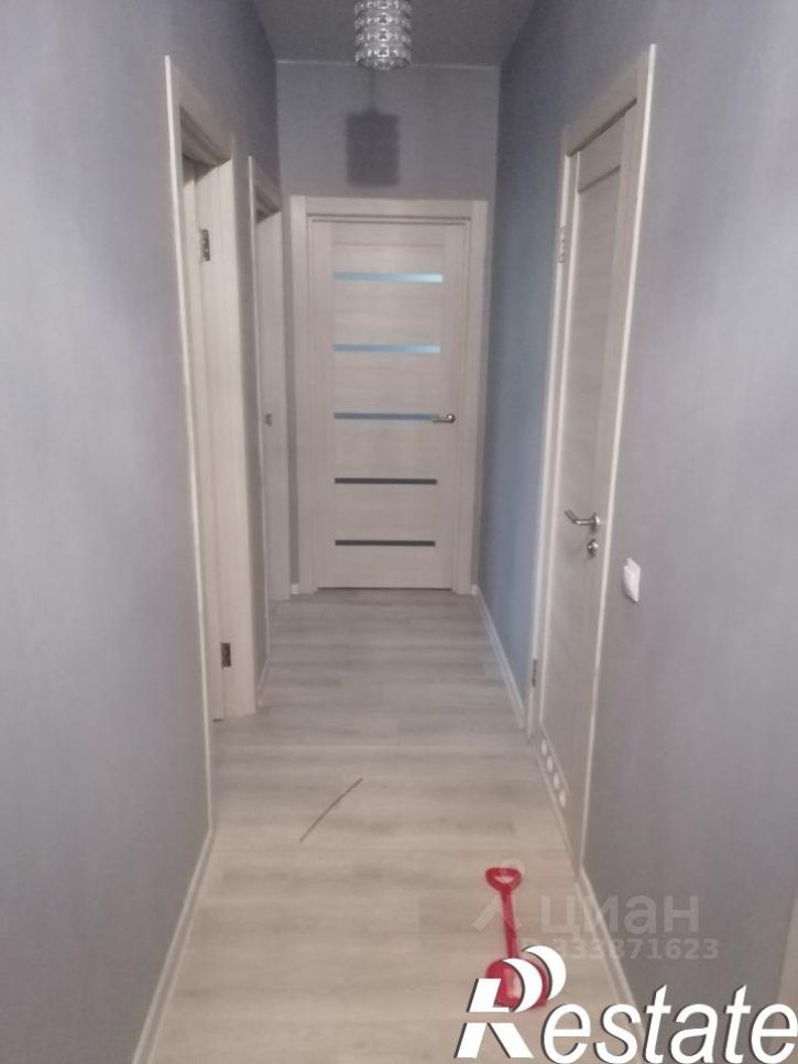 3-комн квартира улица Павла Шарова, 42,  д. 42
