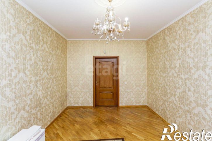 4-комн квартира улица Урицкого, 22,  д. 22