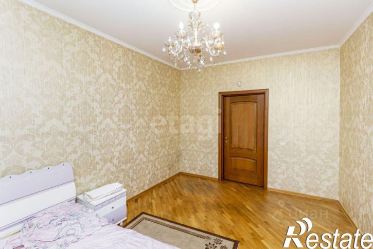 4-комн квартира улица Урицкого, 22,  д. 22