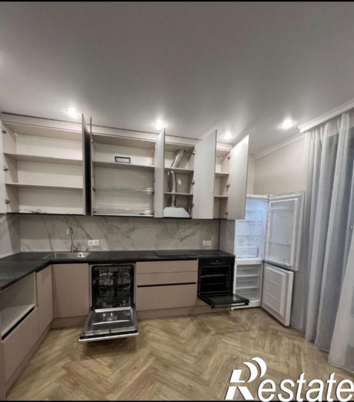 2-комн квартира улица Николая Машарова, 2,  д. 2