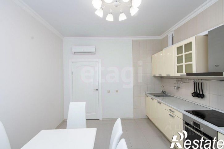 3-комн квартира улица Осипенко, 16,  д. 16