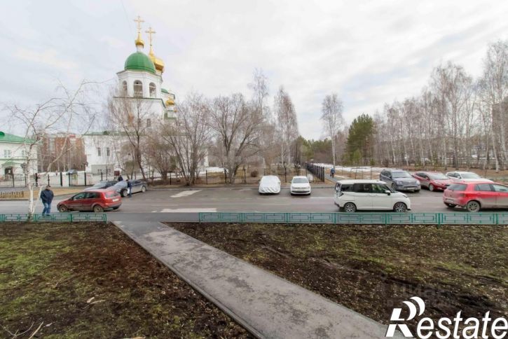 4-комн квартира Широтная улица, 83,  д. 83