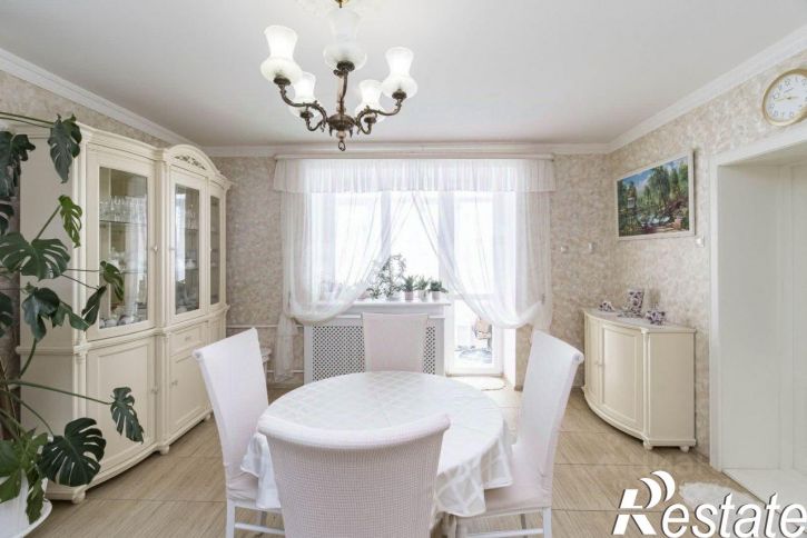 5-комн квартира улица Свердлова, 35,  д. 35