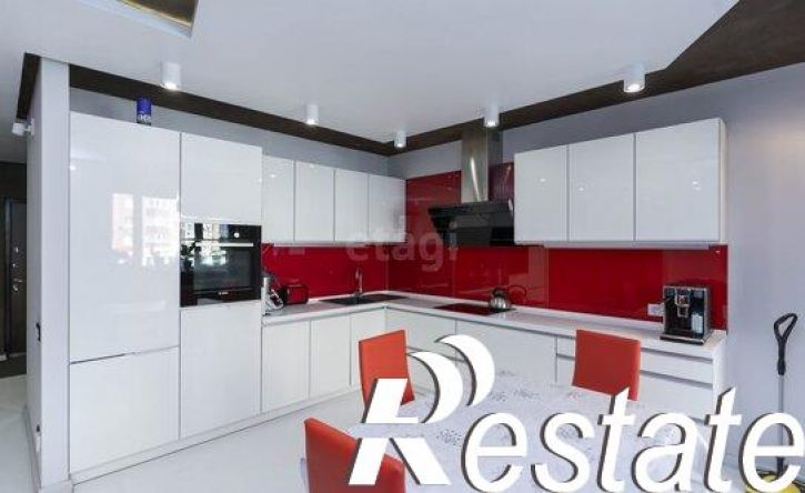 4-комн квартира бульвар Бориса Щербины, 22,  д. 22