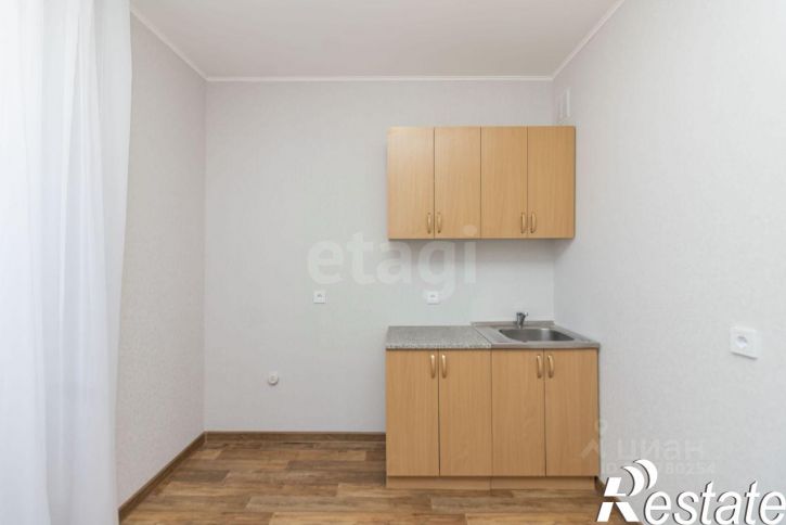 2-комн квартира улица Андрея Бушуева, 4,  д. 4