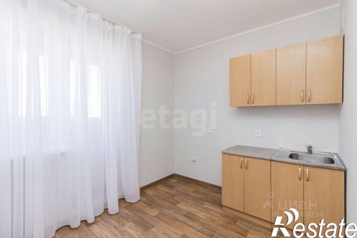 2-комн квартира улица Андрея Бушуева, 4,  д. 4