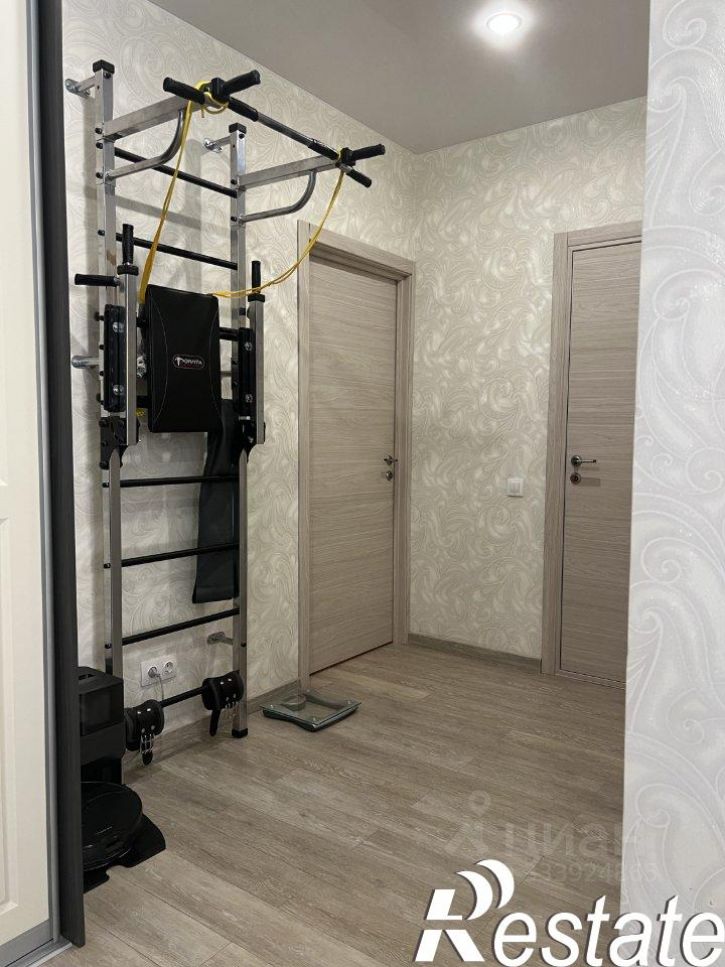 4-комн квартира улица Тимофея Чаркова, 81 к2,  д. 81 к2