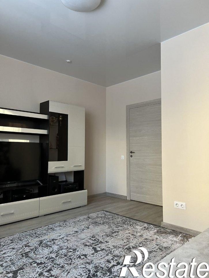4-комн квартира улица Тимофея Чаркова, 81 к2,  д. 81 к2