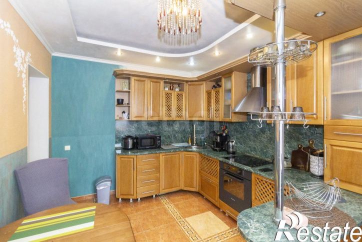 3-комн квартира Депутатская улица, 80,  д. 80