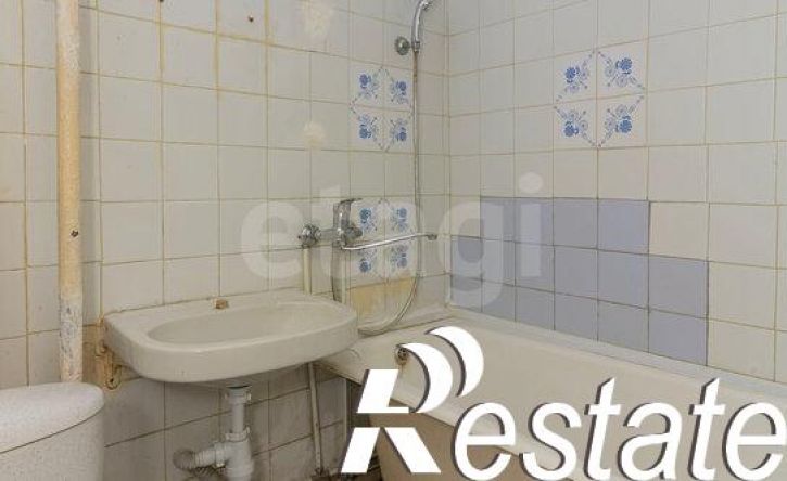 2-комн квартира улица Парфёнова, 28,  д. 28