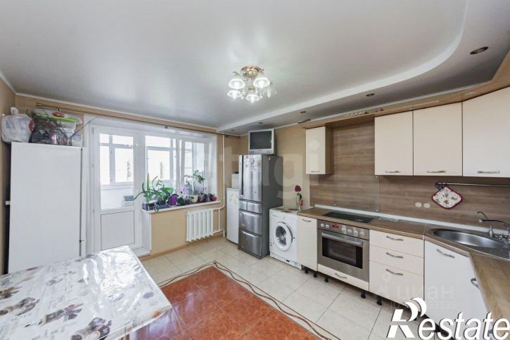 3-комн квартира улица Николая Семёнова, 33,  д. 33