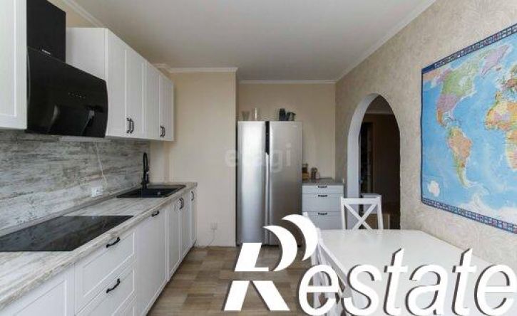3-комн квартира улица Монтажников, 61,  д. 61