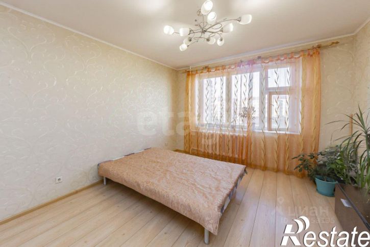 3-комн квартира улица Николая Семёнова, 33,  д. 33