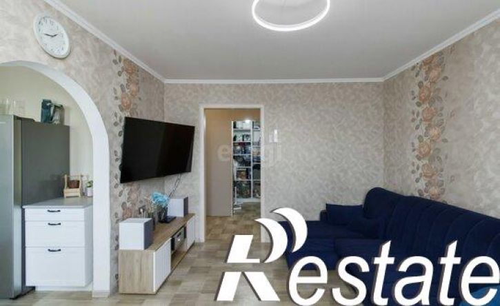 3-комн квартира улица Монтажников, 61,  д. 61