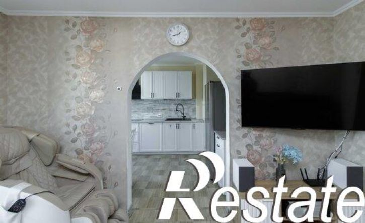 3-комн квартира улица Монтажников, 61,  д. 61
