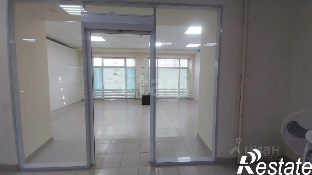 Сдать торговое помещение за 60 002 рублей на улица Моторостроителей, 4А