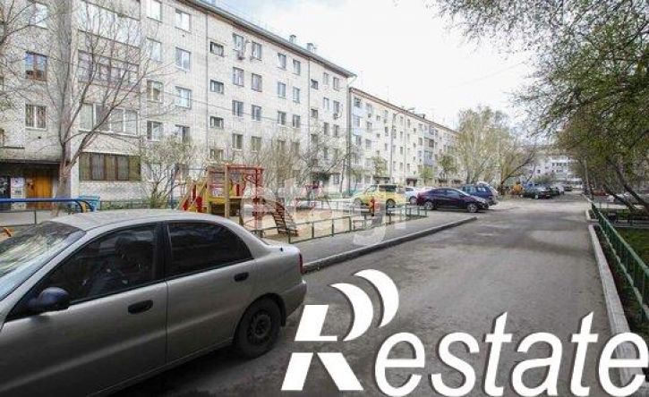 3-комн квартира улица Серова, 19,  д. 19
