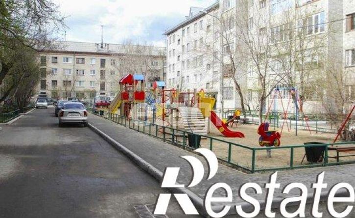 3-комн квартира улица Серова, 19,  д. 19