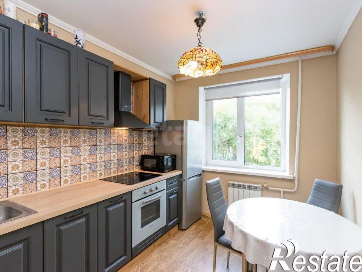 3-комн квартира Интернациональная улица, 35,  д. 35