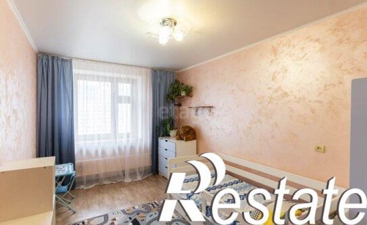 3-комн квартира улица Моторостроителей, 9,  д. 9