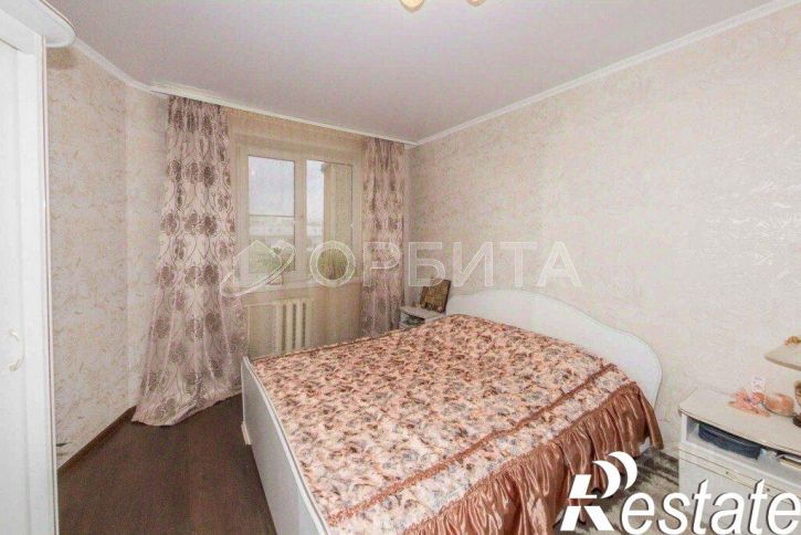 4-комн квартира улица Моторостроителей, 1,  д. 1