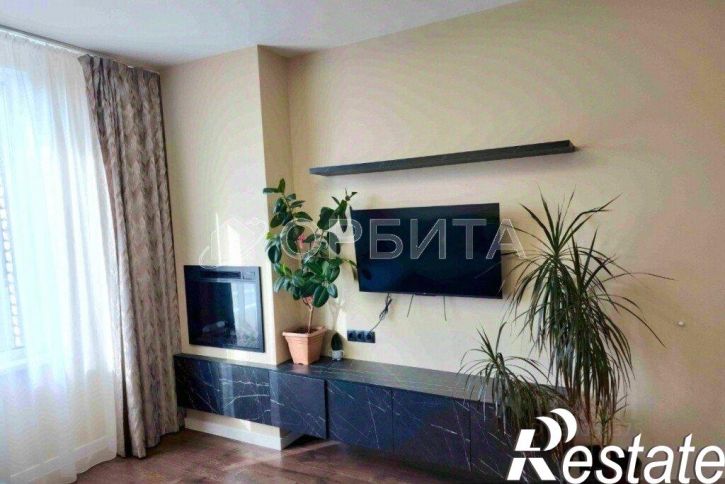 3-комн квартира улица Фармана Салманова, 12,  д. 12