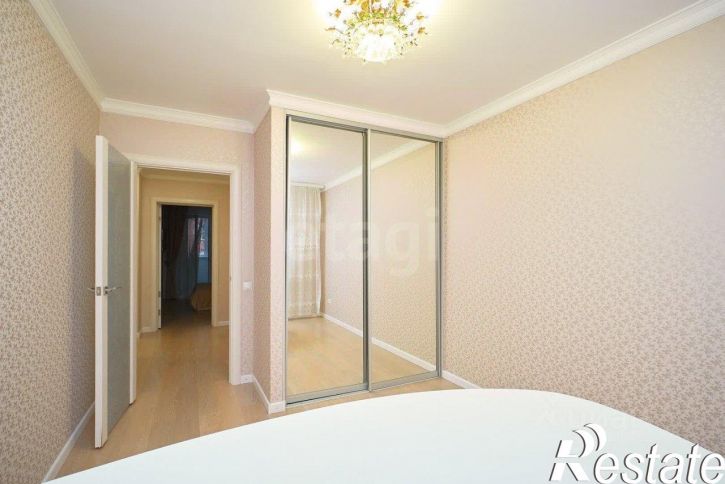 3-комн квартира улица Свердлова, 22,  д. 22
