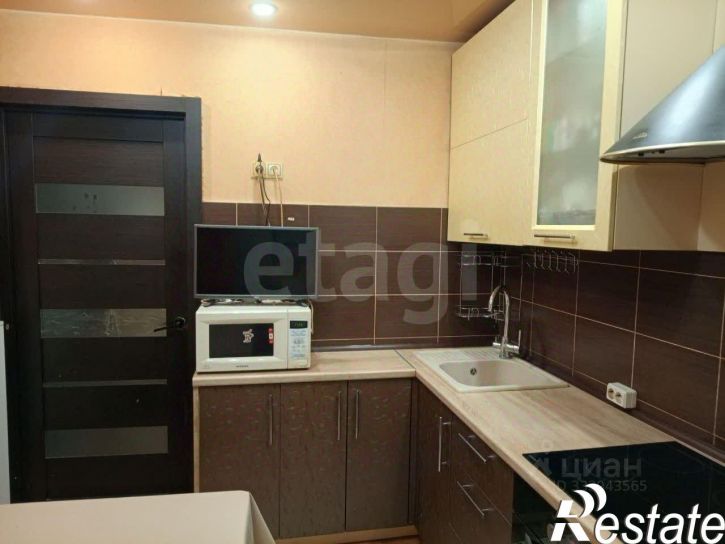 3-комн квартира улица Муравленко, 35А,  д. 35А