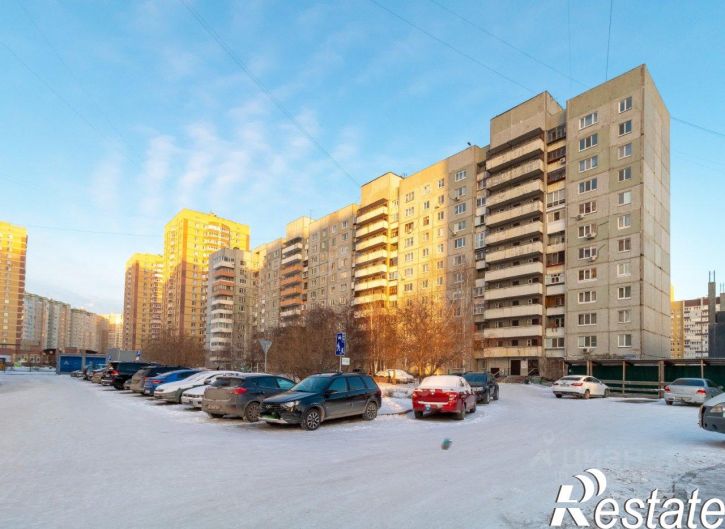 3-комн квартира улица Муравленко, 35А,  д. 35А