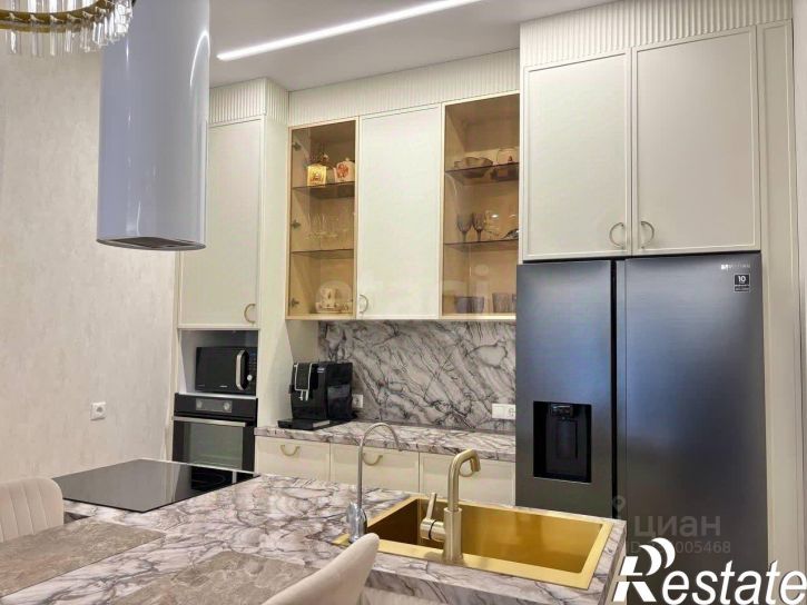 4-комн квартира улица Газовиков, 36,  д. 36