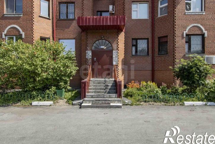 2-комн квартира улица Грибоедова, 15,  д. 15