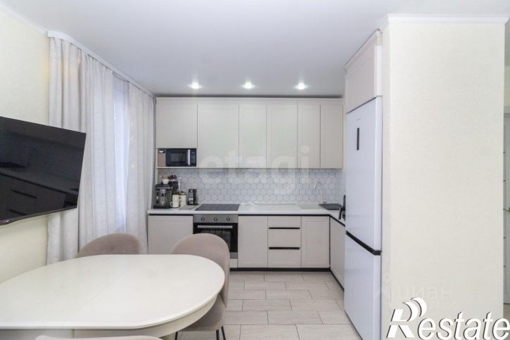 2-комн квартира Ставропольская улица, 160 к1,  д. 160 к1
