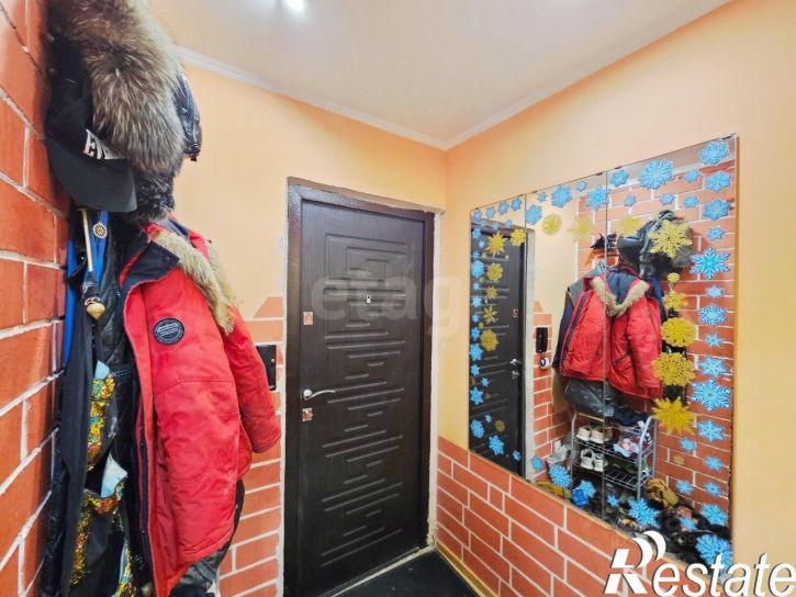 4-комн квартира проезд Монтажников, 19,  д. 19
