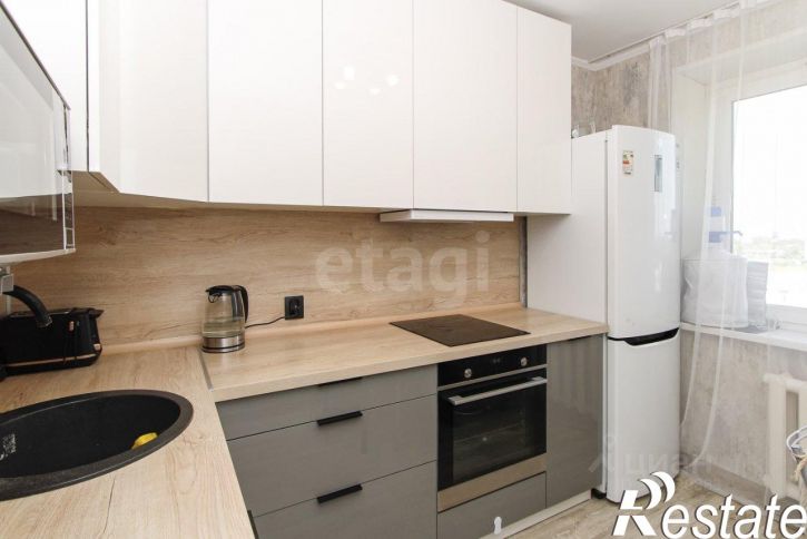 3-комн квартира улица Домостроителей, 18,  д. 18