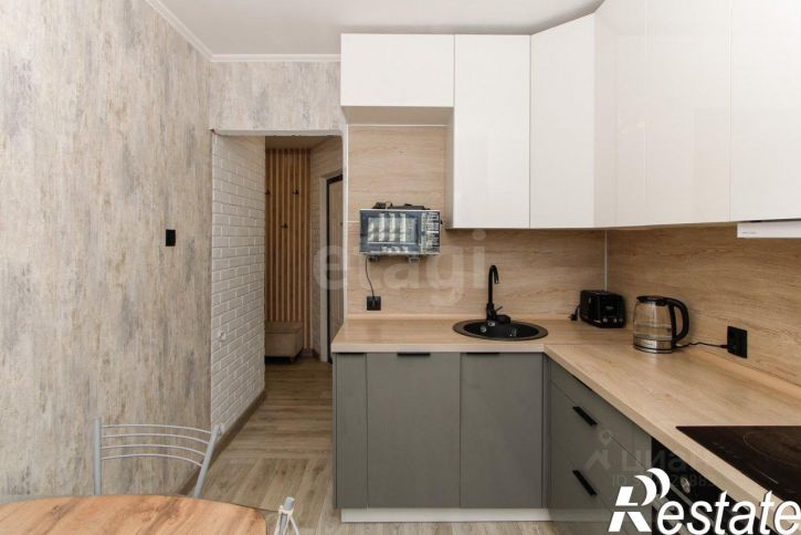 3-комн квартира улица Домостроителей, 18,  д. 18
