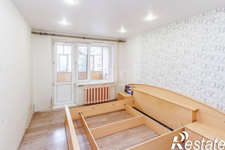 3-комн квартира улица Мельникайте, 130,  д. 130