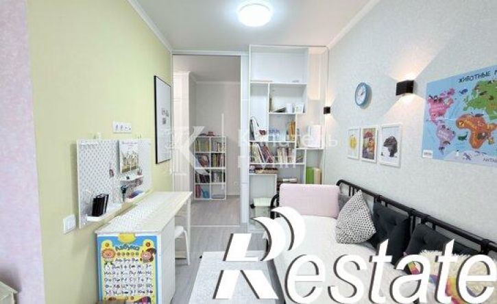 5-комн квартира улица Газовиков, 79,  д. 79