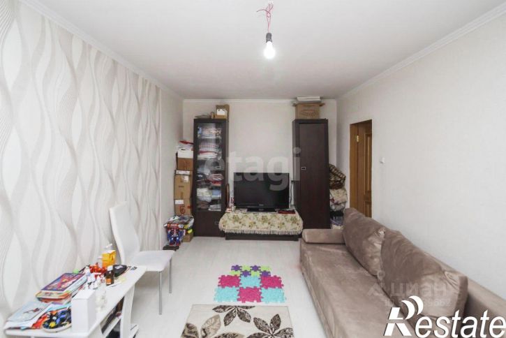 2-комн квартира улица Домостроителей, 8,  д. 8