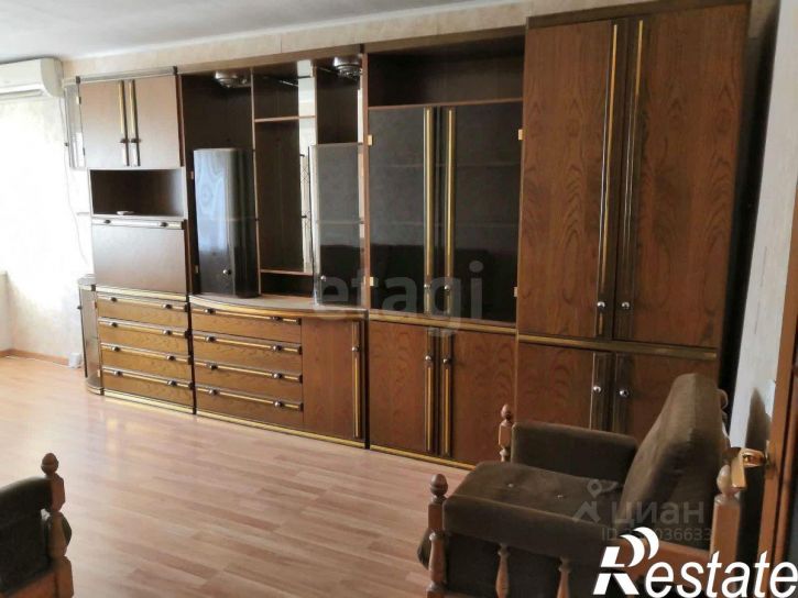 2-комн квартира улица Ивана Крылова, 21Г,  д. 21Г