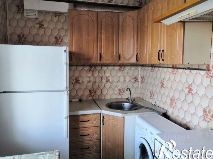 2-комн квартира улица Ивана Крылова, 21Г,  д. 21Г