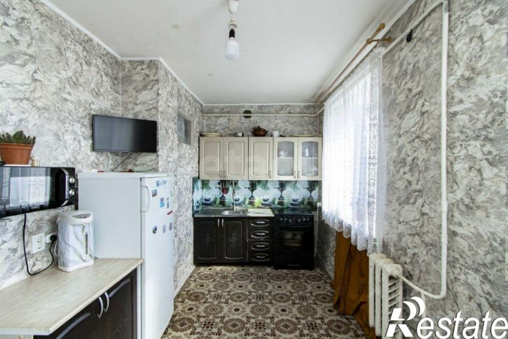 4-комн квартира улица Республики, 213,  д. 213