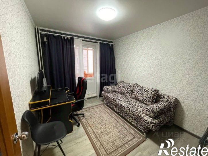 4-комн квартира Молодёжная улица, 70/1,  д. 70/1
